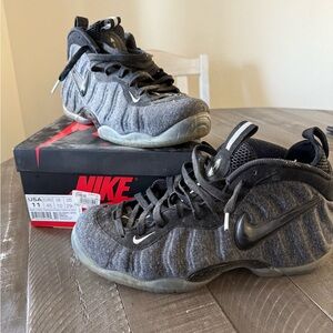 Nike men Black Sneakers